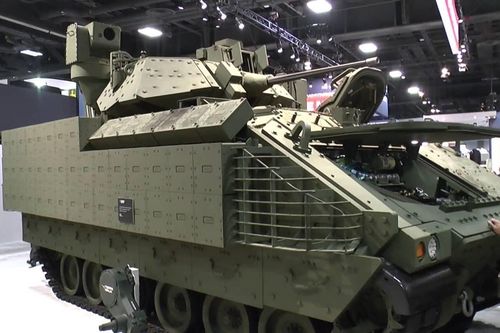 Xe chiến đấu bộ binh Bradley nhận hợp đồng lớn sau màn thể hiện xuất sắc