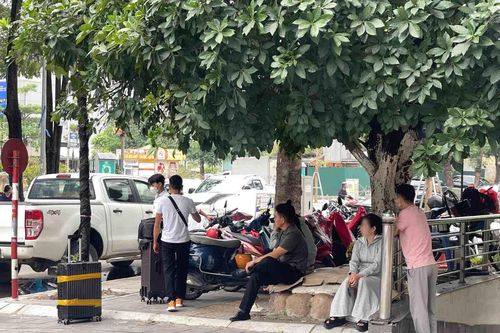 Vụ 'bỏ rơi' hàng trăm lao động ở sân bay: Educa Việt Nam không được cấp phép đưa người đi lao động nước ngoài