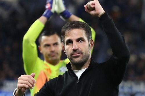 Thầy trò Fabregas tạo địa chấn