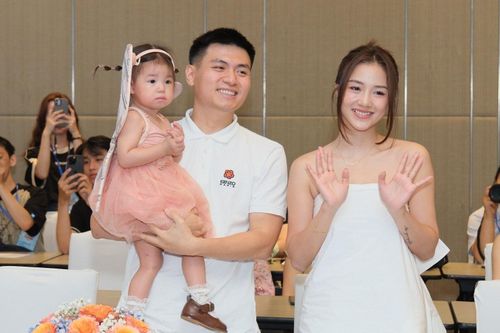 Thấy gì khi gia đình 'Pam yêu ơi' bị chỉ trích
