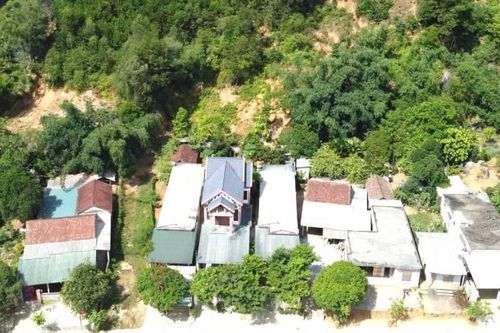 Quảng Bình công bố tình huống khẩn cấp về thiên tai, sạt lở đất ở thị trấn Quy Đạt