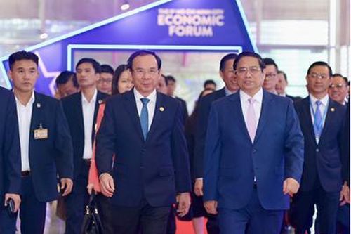 Thủ tướng Phạm Minh Chính dự phiên toàn thể Diễn đàn Kinh tế TP Hồ Chí Minh năm 2024