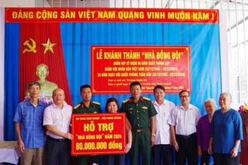 Trường Quân sự Quân khu 1 trao Nhà đồng đội tặng quân nhân có hoàn cảnh khó khăn