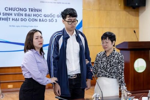 ĐHQG Hà Nội hỗ trợ 860 triệu đồng cho sinh viên bị ảnh hưởng bởi bão YAGI