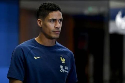 CHÍNH THỨC: Trung vệ Raphael Varane quyết định giải nghệ