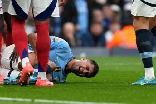Man City thông báo tình trạng chấn thương của tiền vệ Rodri