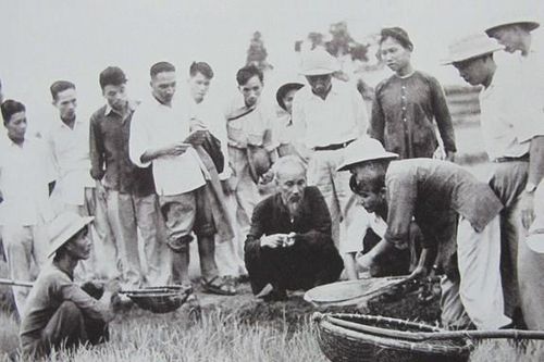 Bác Hồ nói về vấn đề nêu gương của cán bộ, đảng viên