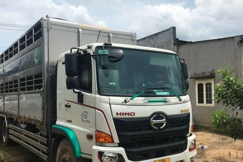 Nghi án làm giả giấy tờ xe lừa tiền tỷ