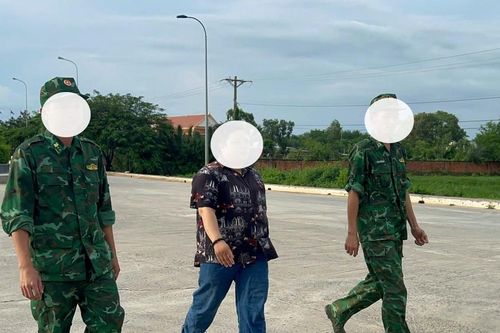 Một nạn nhân bị lừa bán sang Campuchia được bộ đội biên phòng giải cứu
