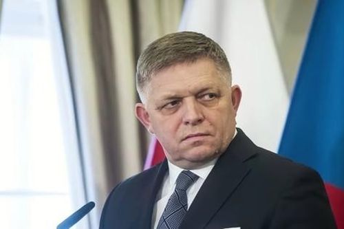 Người giấu tên gửi phong bì chứa đạn cho Thủ tướng Slovakia