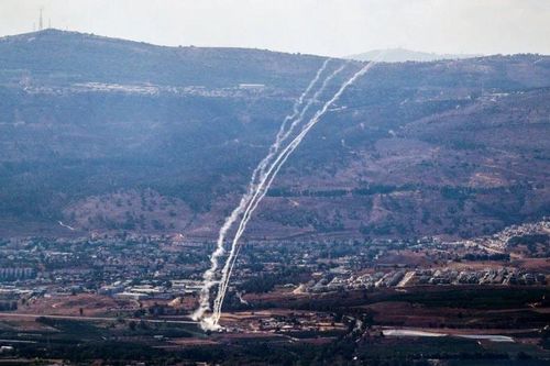 Hezbollah phóng tên lửa đạn đạo đầu tiên về phía Tel Aviv
