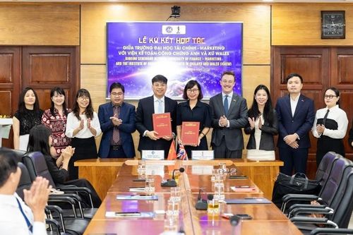 ICAEW ký kết hợp tác với trường Đại học Tài chính - Marketing