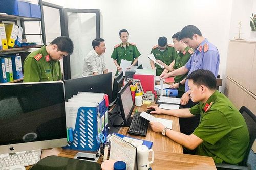 Tìm bị hại góp vốn mua bán bất động sản 'số'
