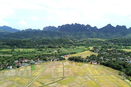 Trầm tích Mường Quạ bên bờ sông Giăng
