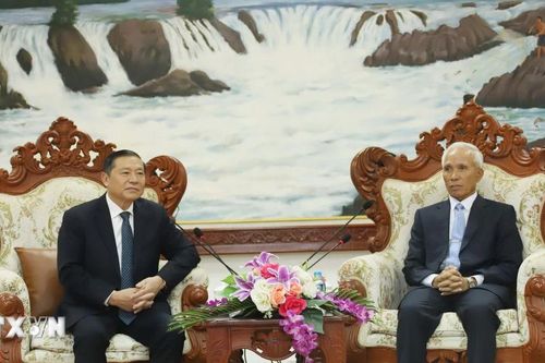 Việt Nam-Lào thắt chặt quan hệ giữa hai cơ quan tuyên giáo và tuyên huấn