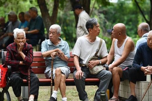 Trung Quốc hoãn nghỉ hưu để ứng phó với tình trạng già hóa dân số