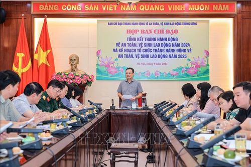 Tư vấn an toàn, vệ sinh lao động cho nông dân, ngư dân