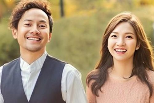 Nam rapper nổi tiếng, siêu giàu: Thích ngủ gầm cầu, lấy được vợ hot girl xinh đẹp kém 10 tuổi