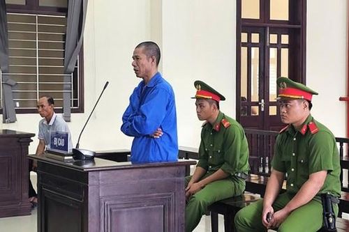 Bị chặn facebook, chủ quán cháo lòng đâm tử vong bà chủ quầy thịt heo