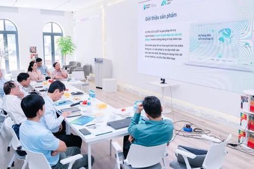 Giải bài toán nhân sự chất lượng cao cho doanh nghiệp bằng phổ cập blockchain và AI