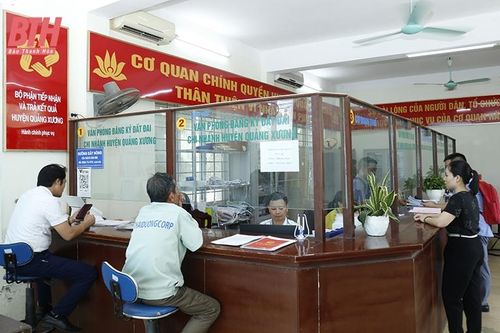 Hàng chục nghìn hồ sơ đất đai bị 'ngâm' - 'tâm điểm' chất vấn và hóa giải bức xúc (Bài 2): 'Thông lệ lót tay' và sự 'nhúng chàm' phải trả giá
