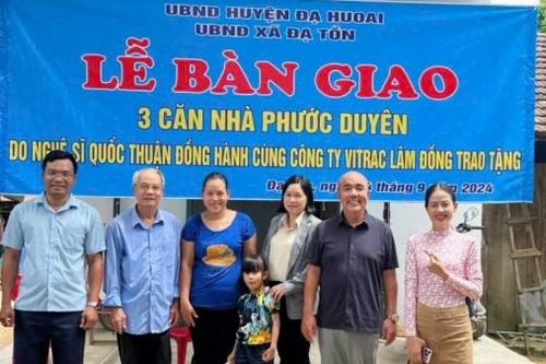 Đạ Huoai: Bàn giao 3 căn nhà tình thương cho các hộ nghèo