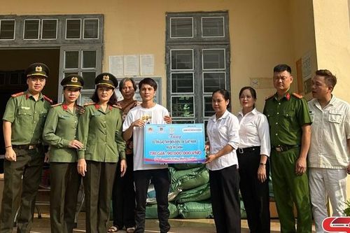 Hỗ trợ vùng đồng bào bị thiệt hại do thiên tai