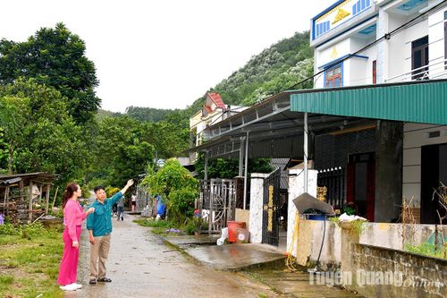 Người thợ cả ở Làng Hun