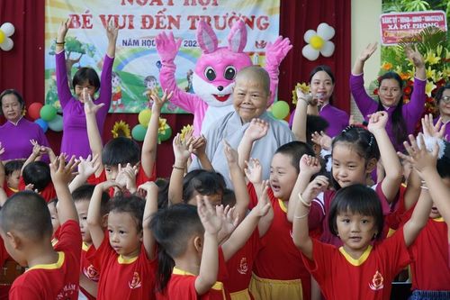 Phật giáo và giáo dục mầm non: Trường Mầm non 0 đồng Tịnh Nghiêm
