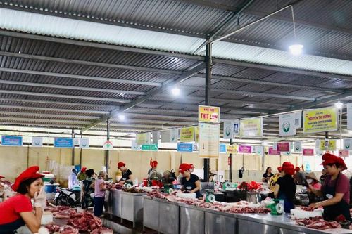 Nhân rộng mô hình chợ văn minh thương mại và an toàn thực phẩm