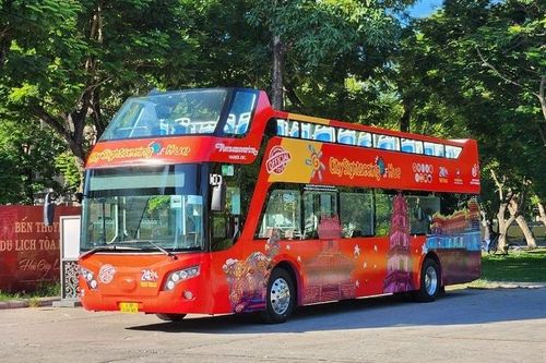 Sẽ siết quản lý xe buýt du lịch hai tầng
