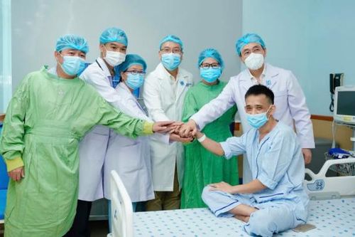 Niềm vui người bệnh ghép tim xuyên Việt được xuất viện