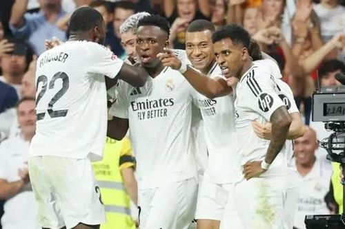 Real Madrid giành chiến thắng trên sân nhà