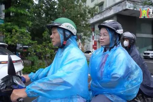 Đi học bằng 'xe ôm'