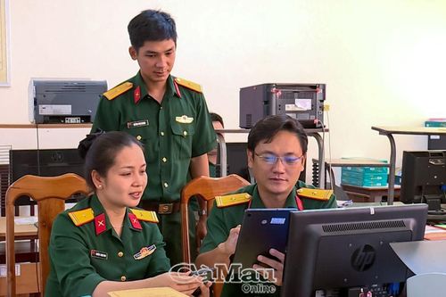 Ðấu tranh với thông tin xấu, độc trên không gian mạng