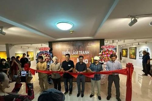 Triển lãm tranh 'Mùa 1' của 3 họa sĩ: Xóa nhòa những rào cản về văn hóa vùng miền