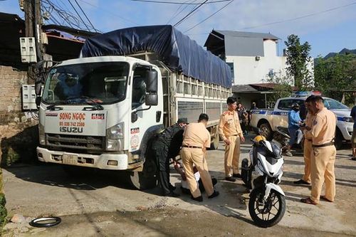 Hành trình truy đuổi tài xế vi phạm nồng độ cồn kịch khung của CSGT Sơn La