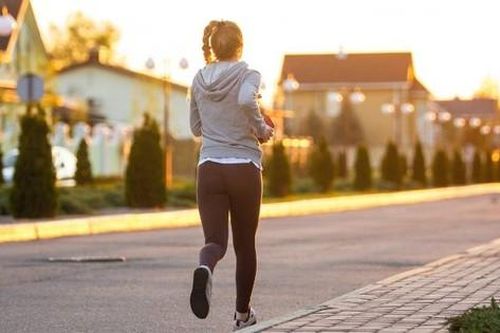 Mang thai có chạy marathon được không?