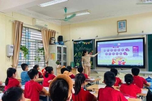 Vơi bớt nỗi lo tiền học