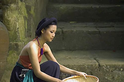 Chữ ngồi trong thi ca Việt