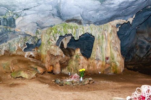 Bí mật bên trong hang động có 3 bộ xương hóa thạch