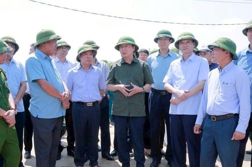 Phó Thủ tướng Trần Hồng Hà: 'Thanh Hóa cần mô hình nhà chống lũ an toàn'