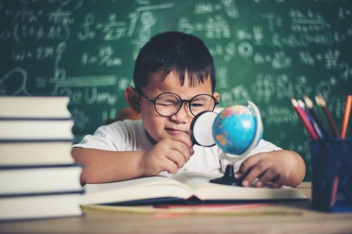 Mắt người có chế độ lấy nét như máy ảnh
