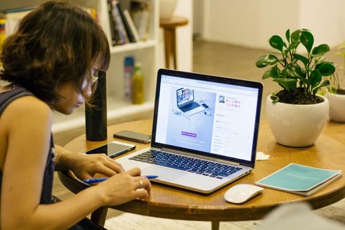 Đi khám tâm thần ở tuổi 24 vì áp lực công việc