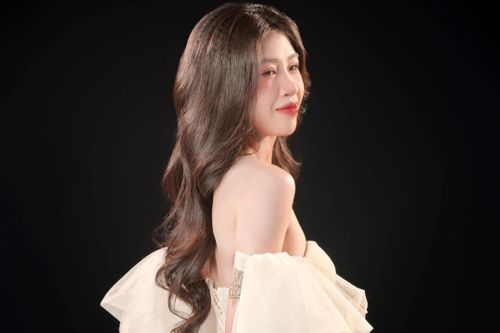 Hình ảnh thu hút của 'hot girl bóng đá' Thanh Nhã