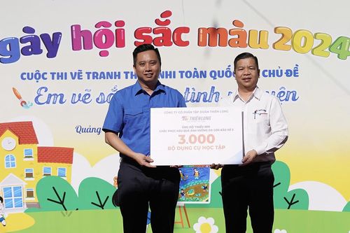 Hội đồng Đội Trung ương tiếp nhận 3.000 bộ dụng cụ học tập tặng thiếu nhi vùng lũ