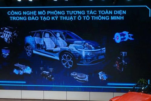 Trường ĐH Duy Tân ra mắt hệ thống tương tác đào tạo kỹ thuật ô tô thông minh