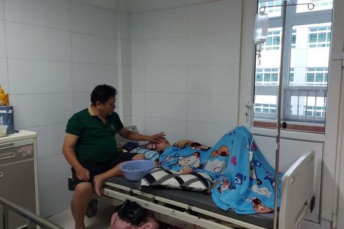 Đề nghị điều tra vụ nghi ngộ độc thực phẩm tại Trường THCS và THPT Kiên Hải