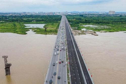 Kỷ luật nhiều cán bộ vi phạm liên quan đến gói thầu xây dựng cầu Vĩnh Tuy giai đoạn 2