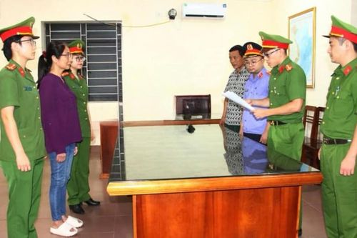 Khởi tố đối tượng xúc phạm lãnh đạo Đảng, Nhà nước